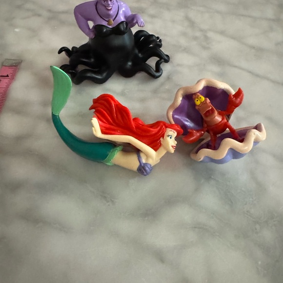 The Little Mermaid Figurines collectibles - all shown - Picture 5 of 10